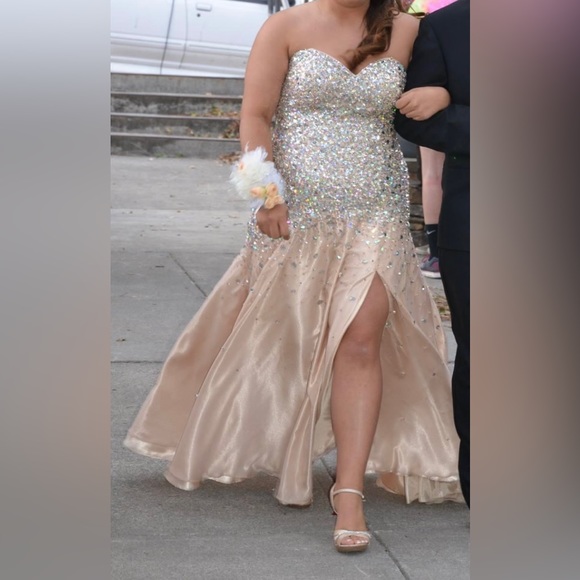 Size 16 Gold Pageant/Prom/Formal Dress with Rhinestones - Picture 3 of 7